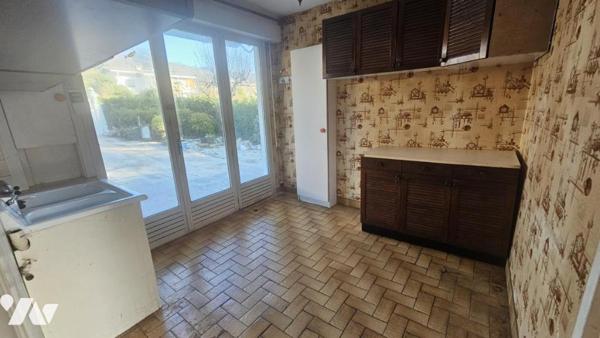 BRISON SAINT INNOCENT, maison individuelle plain pied de 75.7m2 sur 1079 m2 de terrain plat