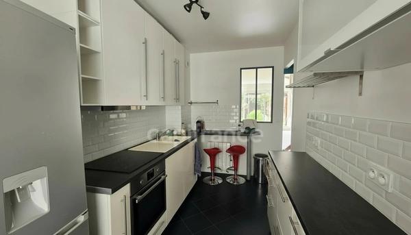 Maison 85 m² – Quartier Grande Ile – Jardin, terrasse, garage et belle luminosité
