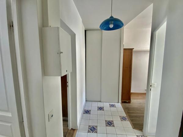 NANTERRE (92) Centre-Ville à vendre Appartement 2 pièces de 42,25 m² - Proche RER