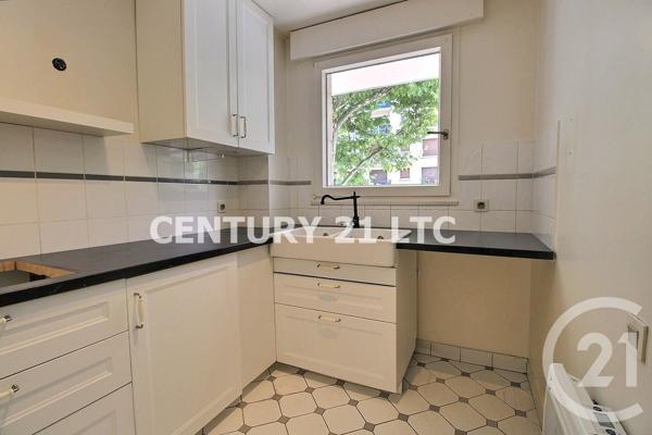 Appartement F3 à vendre  3 pièces - 50 m 2   PARIS  - 75013