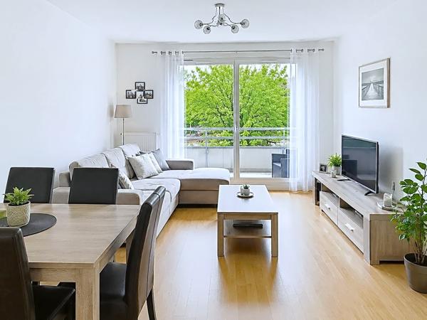 Appartement
         3 pièces
        - 60 m² Exclusivité 175 000 € *