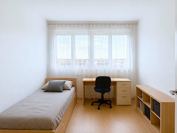 Appartement
         3 pièces
        - 60 m² Exclusivité 175 000 € *