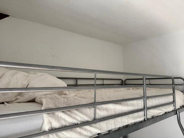 SPECIAL INVESTISSEURS studio avec stationnement - Quartier Clémenceau / Butte