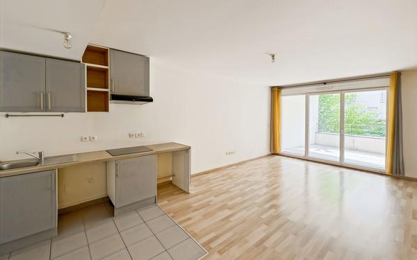 Appartement à vendre    2 pièces • 47 m2 Ris-Orangis