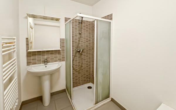 Appartement à vendre    2 pièces • 47 m2 Ris-Orangis