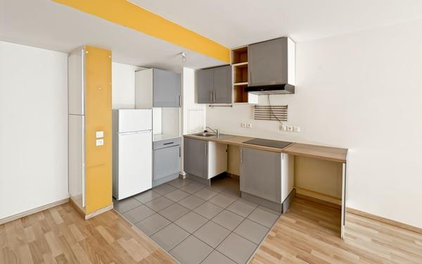 Appartement à vendre    2 pièces • 47 m2 Ris-Orangis
