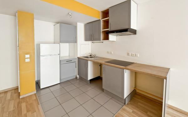 Appartement à vendre    2 pièces • 47 m2 Ris-Orangis
