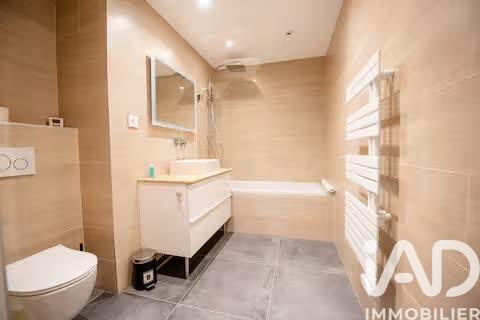 Appartement à vendre 4 pièces 97,7 m² Antibes