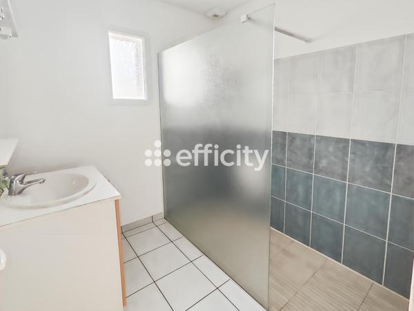 Maison
         4 pièces
        - 80 m² 297 000 € *