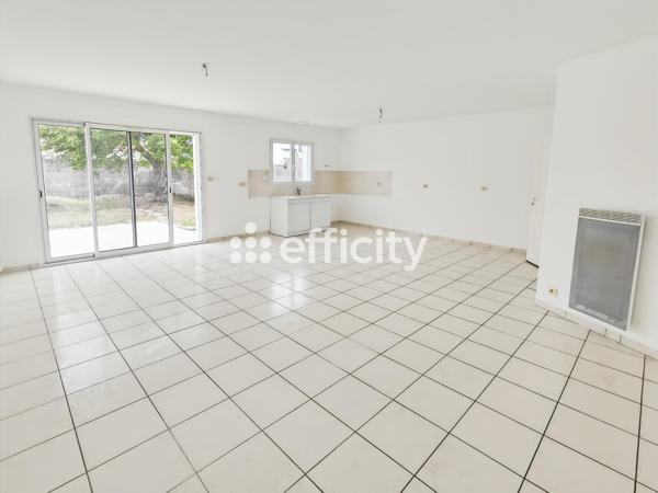 Maison
         4 pièces
        - 80 m² 297 000 € *