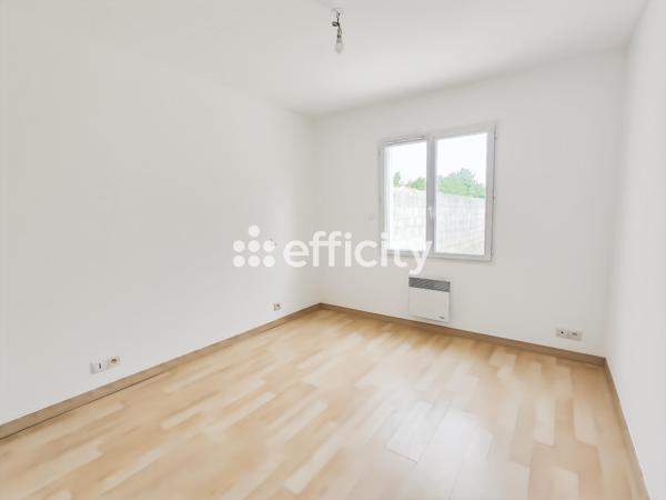 Maison
         4 pièces
        - 80 m² 297 000 € *