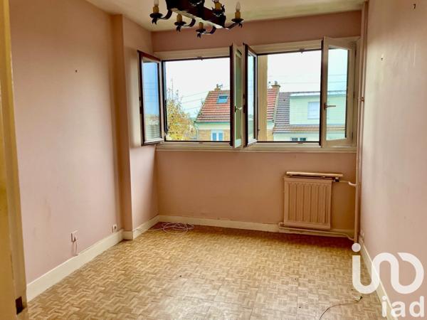 Appartement 3 pièces de 54 m² à Houilles (78800)