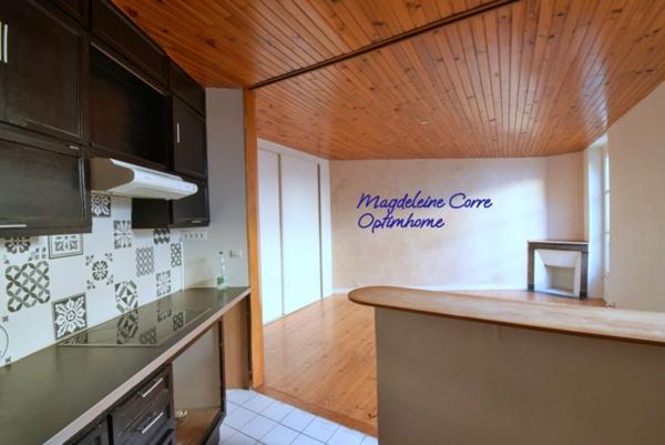 Vieux Saint-Maur – Grand studio traversant, charme de l’ancien et tranquillité assurée