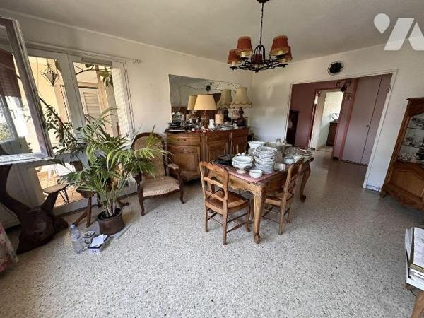 A VENDRE LA VALETTE DU VAR (83160) VAR - APPARTEMENT GRAND T3 - 77 M2 (FAUX T4) + PARKING ET CA...