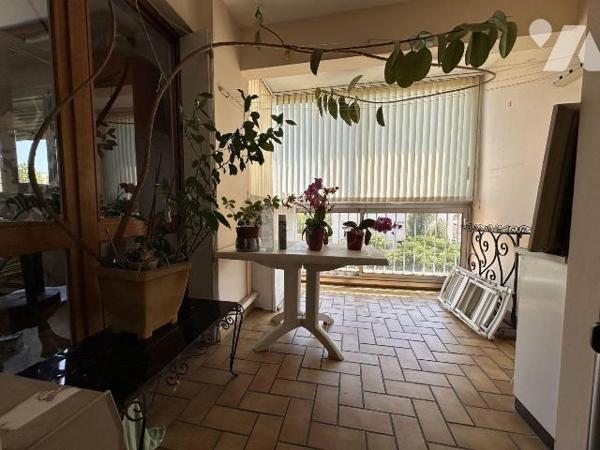 A VENDRE LA VALETTE DU VAR (83160) VAR - APPARTEMENT GRAND T3 - 77 M2 (FAUX T4) + PARKING ET CA...