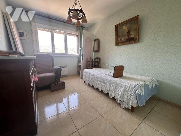 A VENDRE LA VALETTE DU VAR (83160) VAR - APPARTEMENT GRAND T3 - 77 M2 (FAUX T4) + PARKING ET CA...