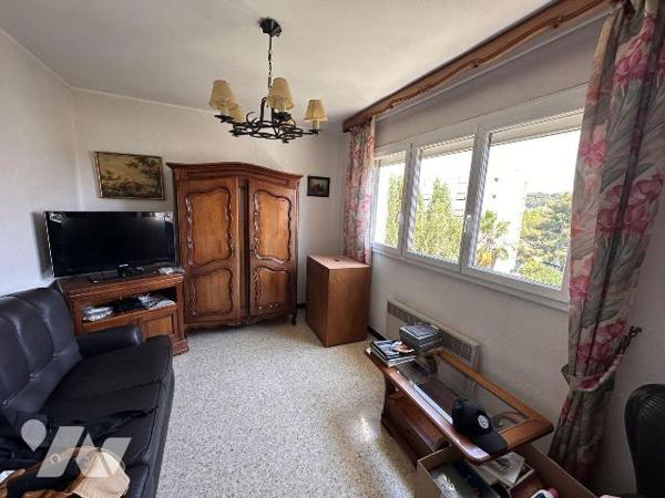 A VENDRE LA VALETTE DU VAR (83160) VAR - APPARTEMENT GRAND T3 - 77 M2 (FAUX T4) + PARKING ET CA...