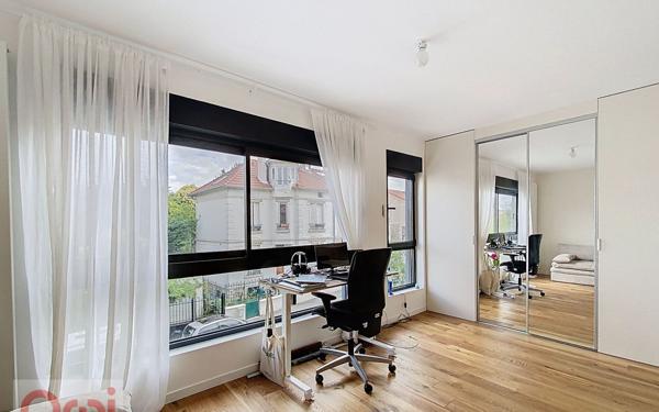 Maison à vendre    6 pièces • 207 m2 Châtillon