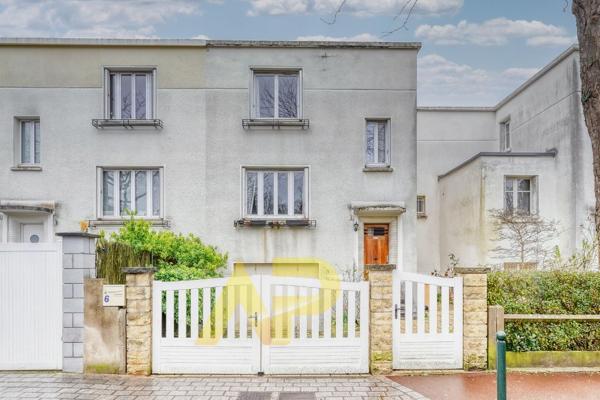 Maison Le Plessis Robinson 5 pièce(s) 90 m2 €580 000 ** - Référence 487