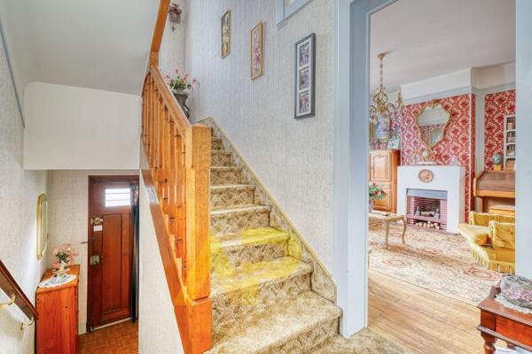 Maison Le Plessis Robinson 5 pièce(s) 90 m2 €580 000 ** - Référence 487