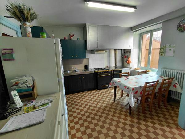 Maison 10 pièces - 250 m² Exclusivité efficity