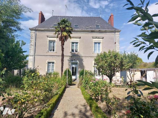 A VENDRE - MAISON- 6 CHAMBRES RENAZE
