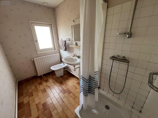 Maison à vendre à Saint-Vallier en Saône-et-Loire (71230), ref : 063/1478   
Le Bourg