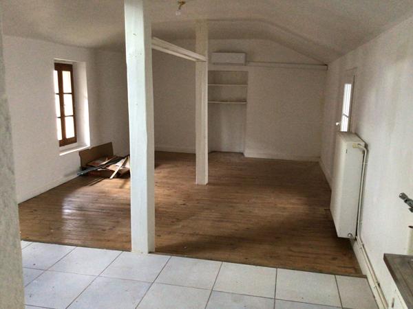 Bel appartement proche de la place royale