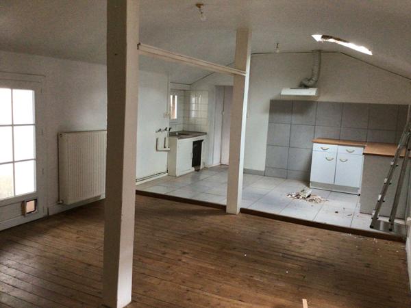 Bel appartement proche de la place royale