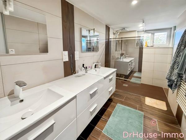 Maison à vendre 5 pièces de 168 m²