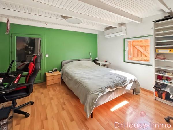 Maison à vendre 5 pièces de 168 m²
