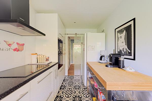 Appartement Chambourcy 5 pièces 95 m2 - Dernier étage sans vis à vis €399 000 ** - Référence 18028