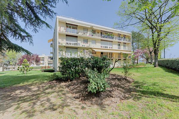 Appartement Chambourcy 5 pièces 95 m2 - Dernier étage sans vis à vis €399 000 ** - Référence 18028