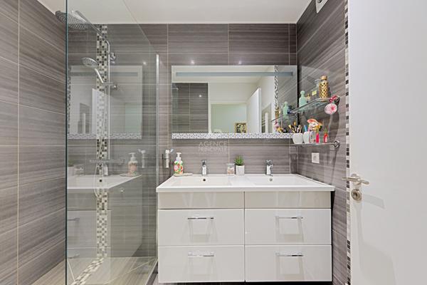 Appartement Chambourcy 5 pièces 95 m2 - Dernier étage sans vis à vis €399 000 ** - Référence 18028