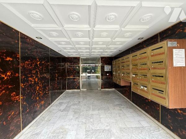 Au Cœur des Vespins ideal investissement pour ce beau studio de 27,67m2 loué entièrement rénové.