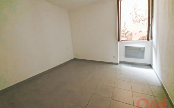 Immeuble à vendre    8 pièces • 170,30 m2 Agde