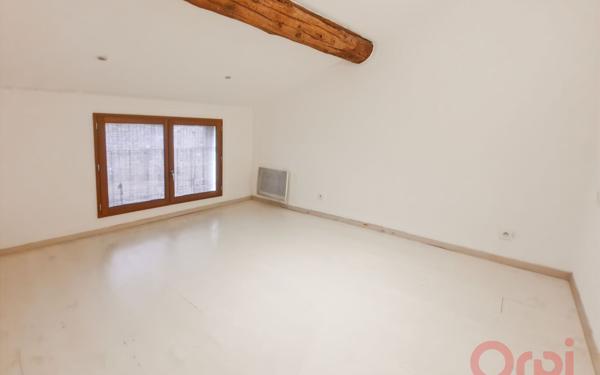 Immeuble à vendre    8 pièces • 170,30 m2 Agde