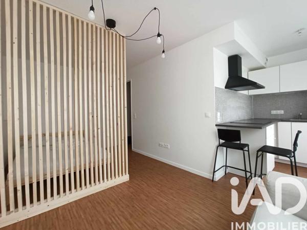 Location studio 30 m² Évry-Courcouronnes