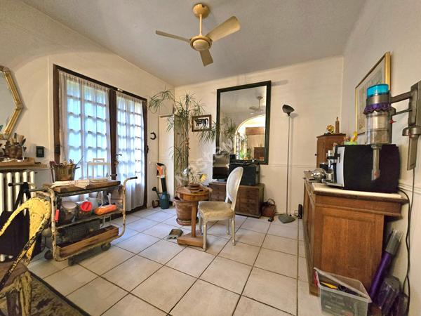 Maison Rosny Sous Bois 210 m2 demeure en plein centre ville proche gare RER E Rosny sous bois et Rosny Bois Perrier centre commercial et Metro