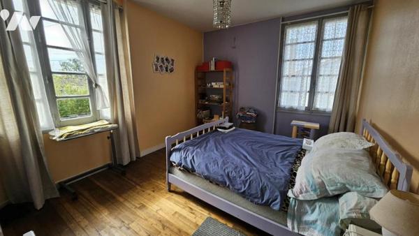 A vendre à VIVONNE (86), Une maison d'habitation de 120 m² - 4 Chambres - Dépendances