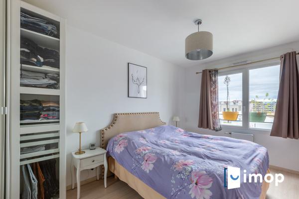 3 pièces en parfait état avec parking