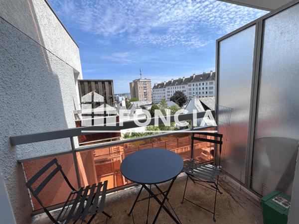 Location Studio meublé 25.08 m² - Lorient 56100