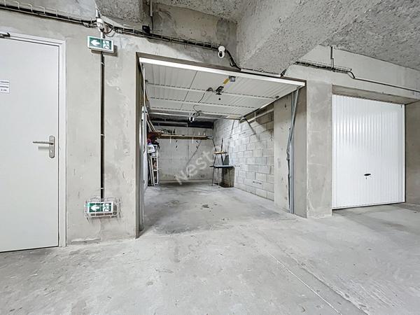 Garage en sous-sol (avec porte motorisée), dans résidence récente et sécurisée, à vendre sur Annecy