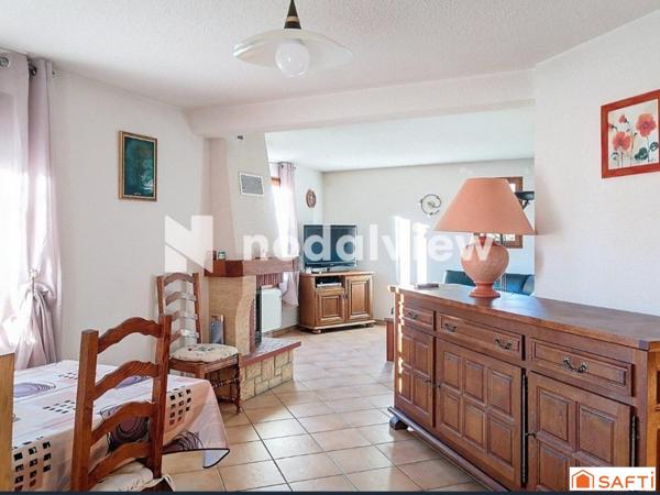 Maison pleine de charme et de possibilités!!