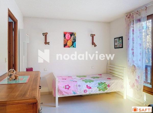 Maison pleine de charme et de possibilités!!