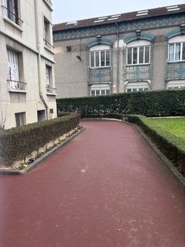 Appartement à LE KREMLIN-BICETRE, 94270 - 4 pièces 80m²