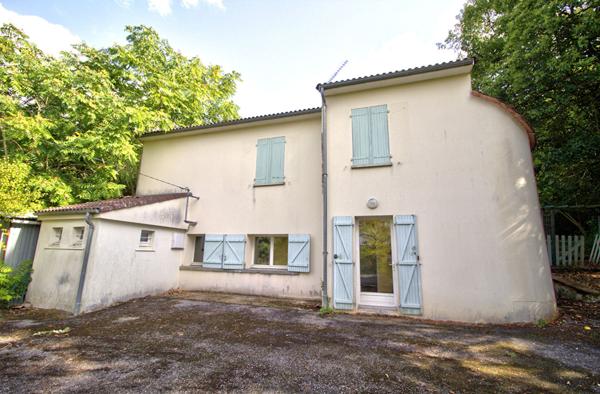 BON ENCONTRE - Maison de 86m² habitables avec 2 chambres, terrasse, garage et jardin de 2680m²