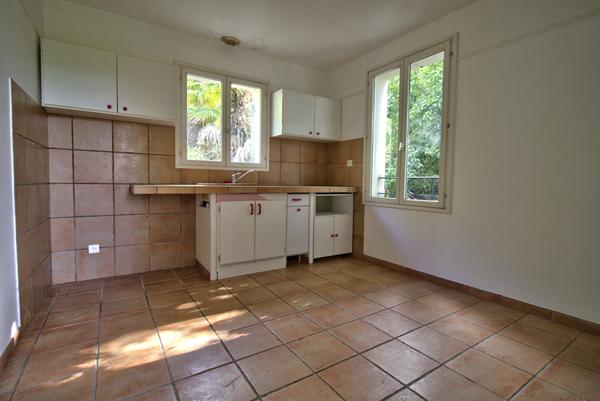 BON ENCONTRE - Maison de 86m² habitables avec 2 chambres, terrasse, garage et jardin de 2680m²