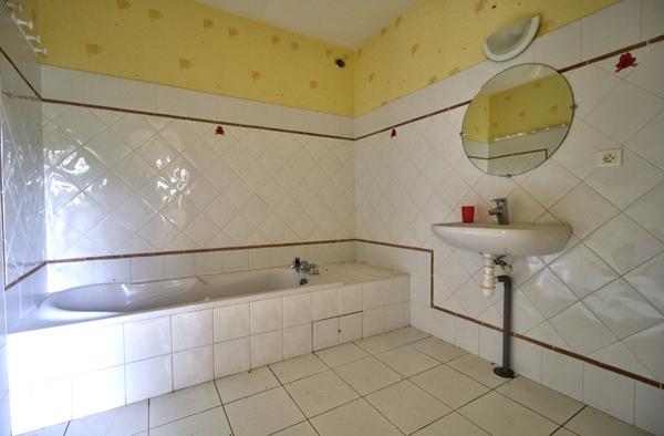 BON ENCONTRE - Maison de 86m² habitables avec 2 chambres, terrasse, garage et jardin de 2680m²