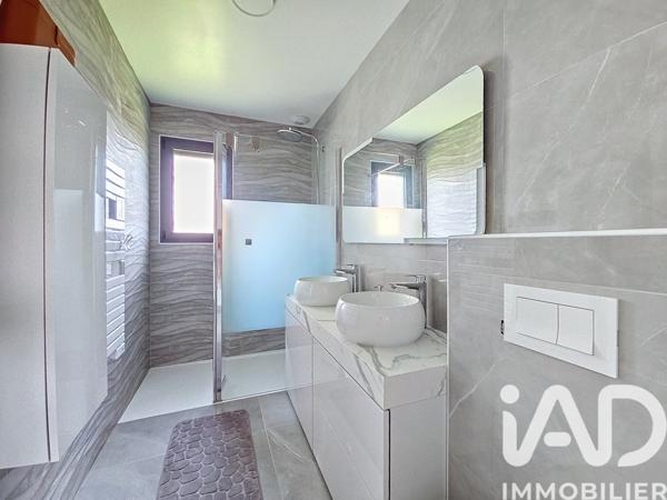 Maison à vendre 4 pièces 117 m² Artigues-près-Bordeaux